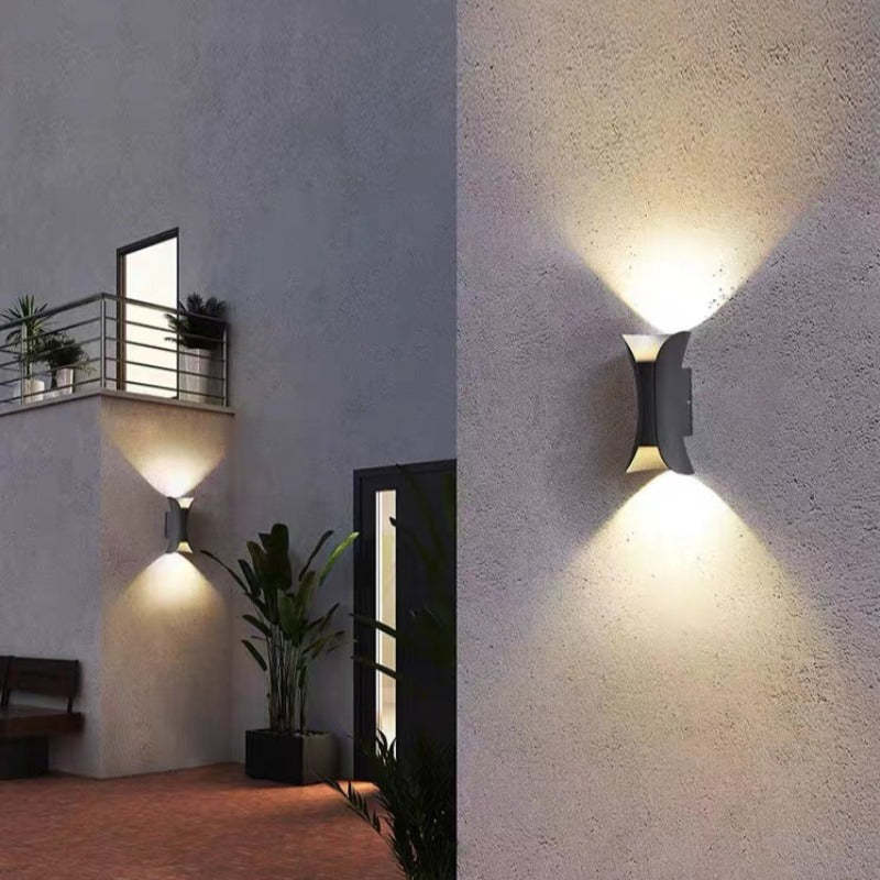 Wandlamp Buiten Metaal Zwart Wit LED Modern Design Tuin Terras Ingang Gevel Sfeervol