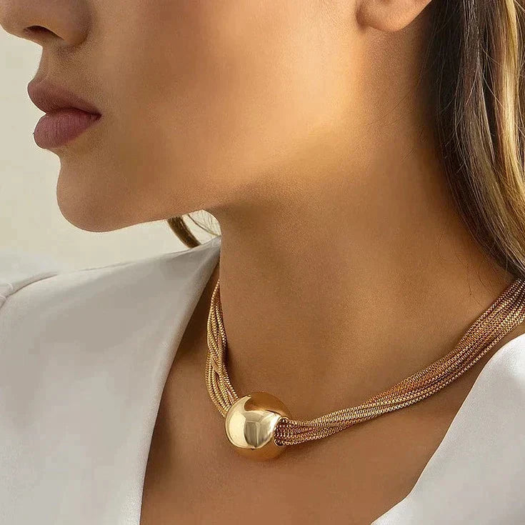 Ketting met Glanzende Bol Elegante Zilveren Halsketting