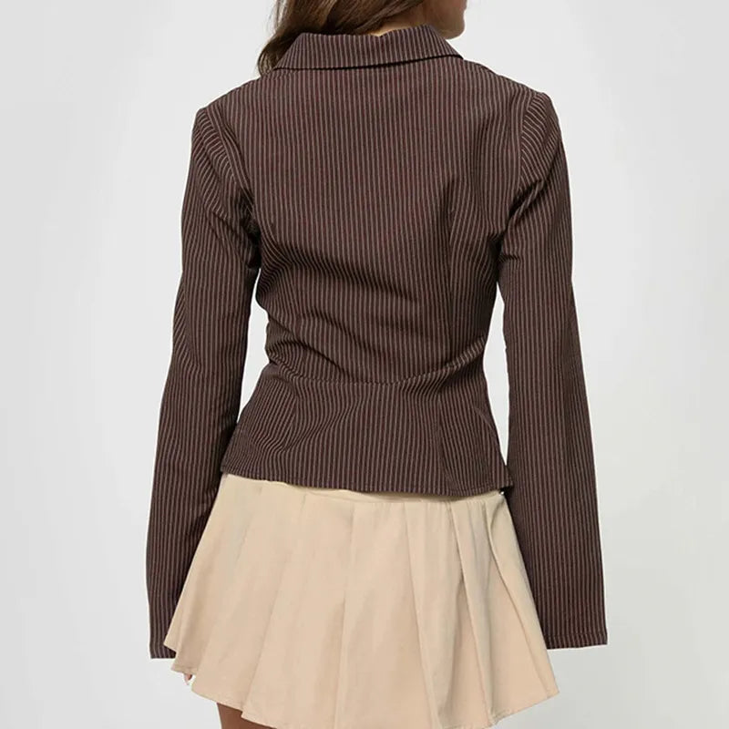 Elegante Blouse met Wijde Mouwen en Slim-Fit Pasvorm