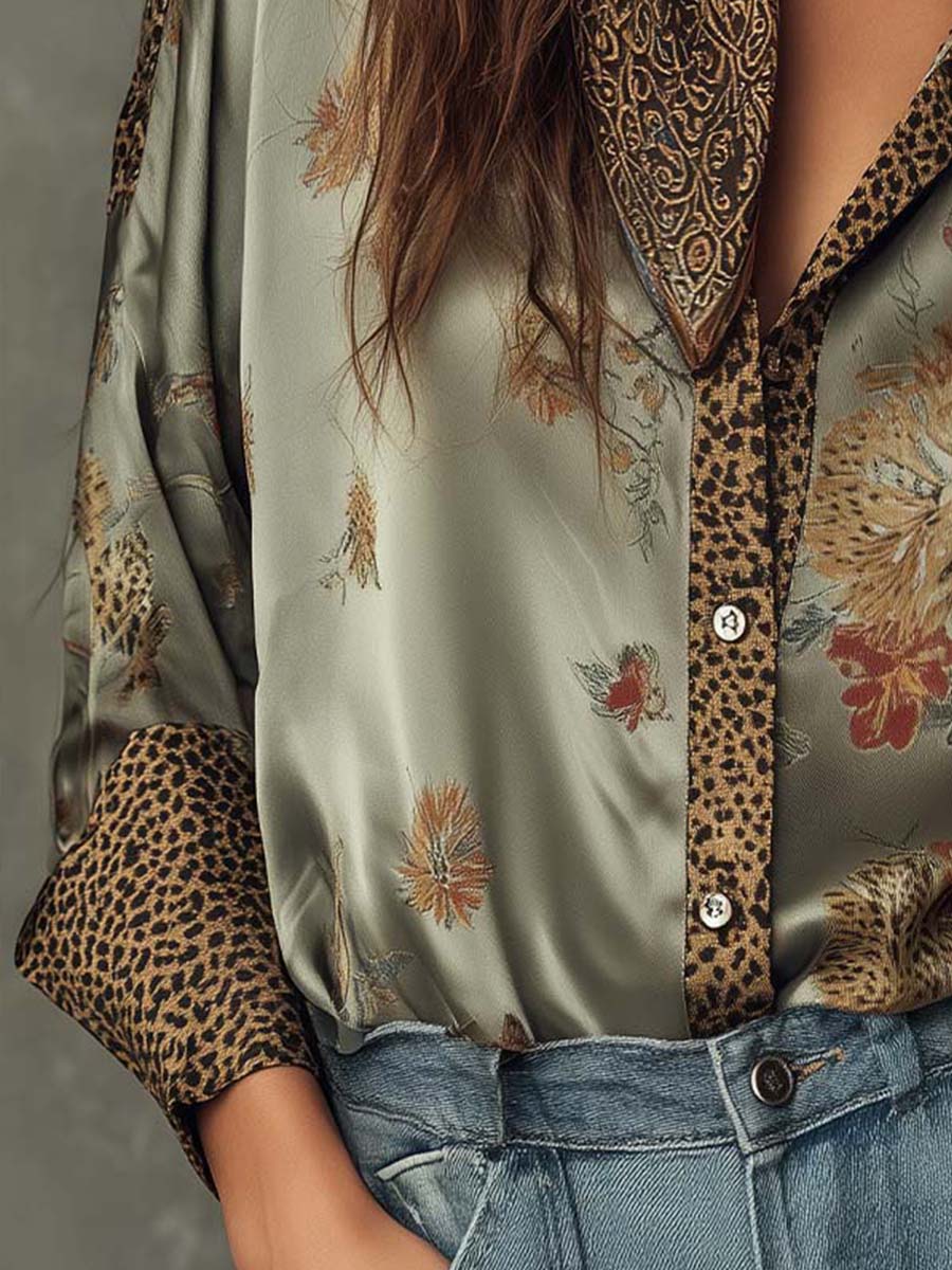 Vrouwelijke Satijnen Blouse met Bloemenprint en Luipaardmotief