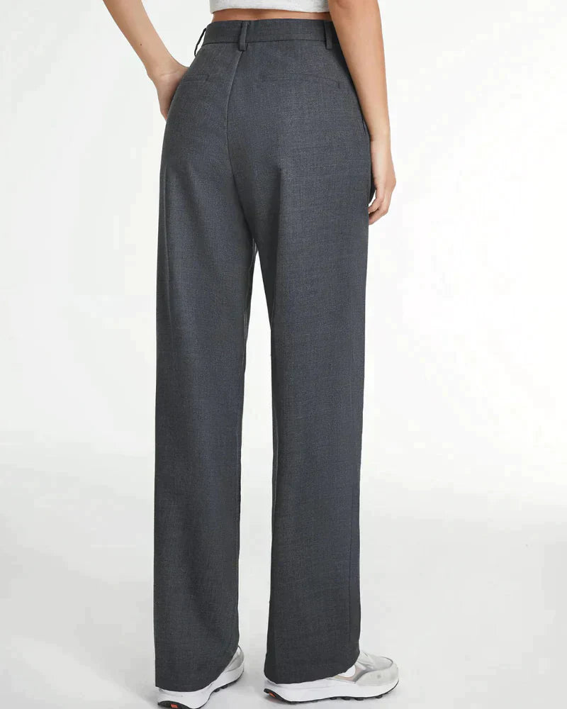 Femke | Elegante getailleerde damesbroek in de kleur Zwart voor dames in stijl ideaal voor de lente.
