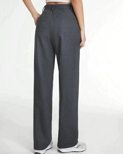Femke | Elegante getailleerde damesbroek in de kleur Zwart voor dames in stijl ideaal voor de lente.
