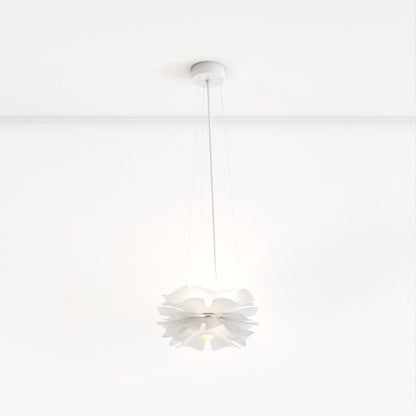 Sculpturale Bloemvormige LED Kroonluchter Met Zachte Lichtverdeling