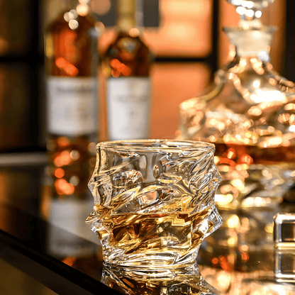 Kristallen Whiskyglas met Tornadovorm 300ml voor Premium Drankbeleving | Handgemaakt Japans-Geïnspireerd Spiraaldesign