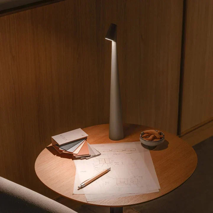 Oplaadbare Tafellamp met Dimbaar Warm Licht en Touch-bediening | Aluminium Designlamp voor Binnen en Buiten | 20 Uur Gebruiksduur