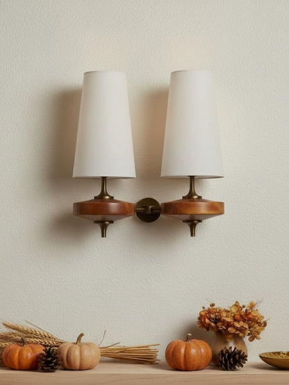 Retro Wandlamp met Stoffen Kap – Vintage Verlichting voor Slaapkamer