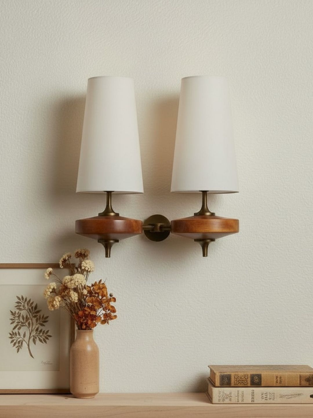 Retro Wandlamp met Stoffen Kap – Vintage Verlichting voor Slaapkamer