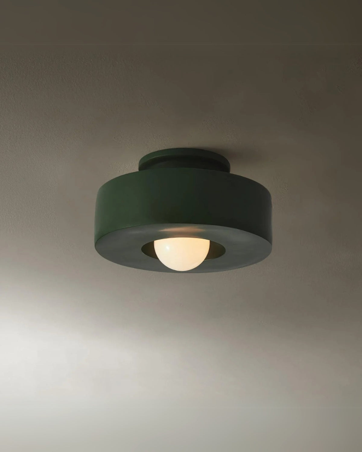 Moderne ronde plafondlamp van resin met geïntegreerde LED – minimalistische flush mount designlamp 30 cm
