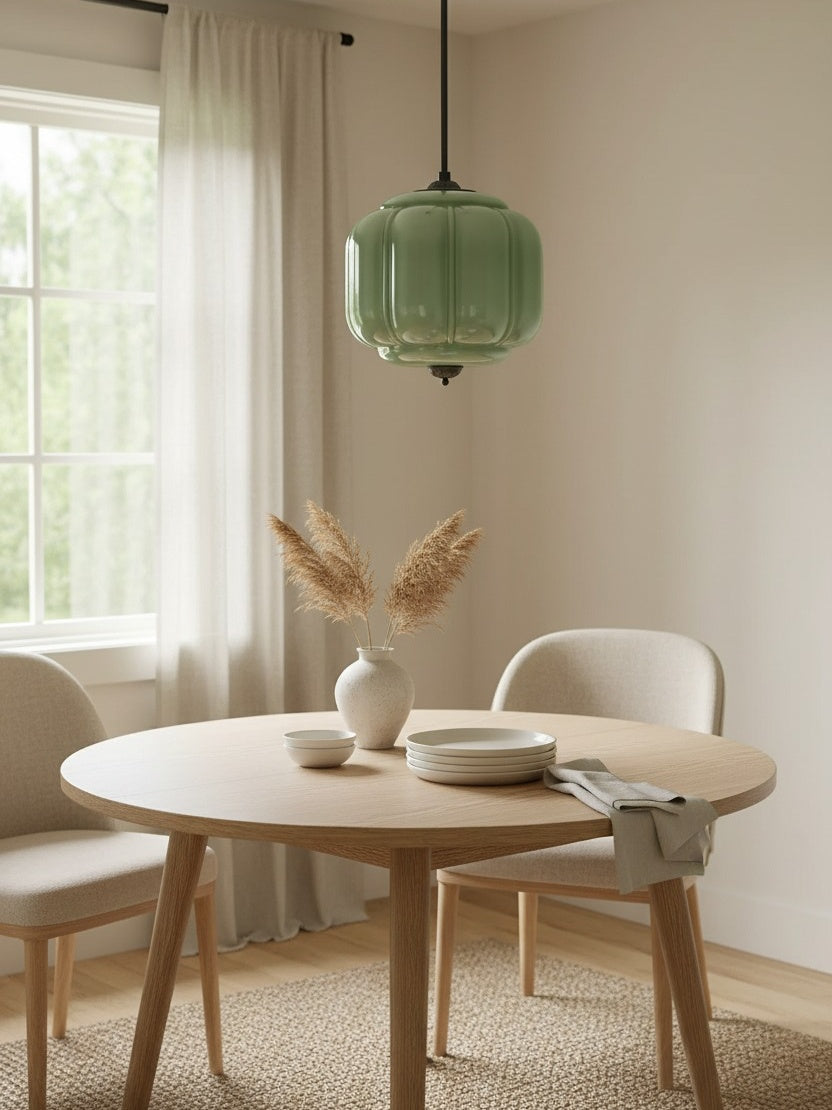 Vintage Kroonluchter met Crèmekleurige Glazen Kappen – Hanglamp in Retro-Stijl voor Eetkamer & Woonkamer