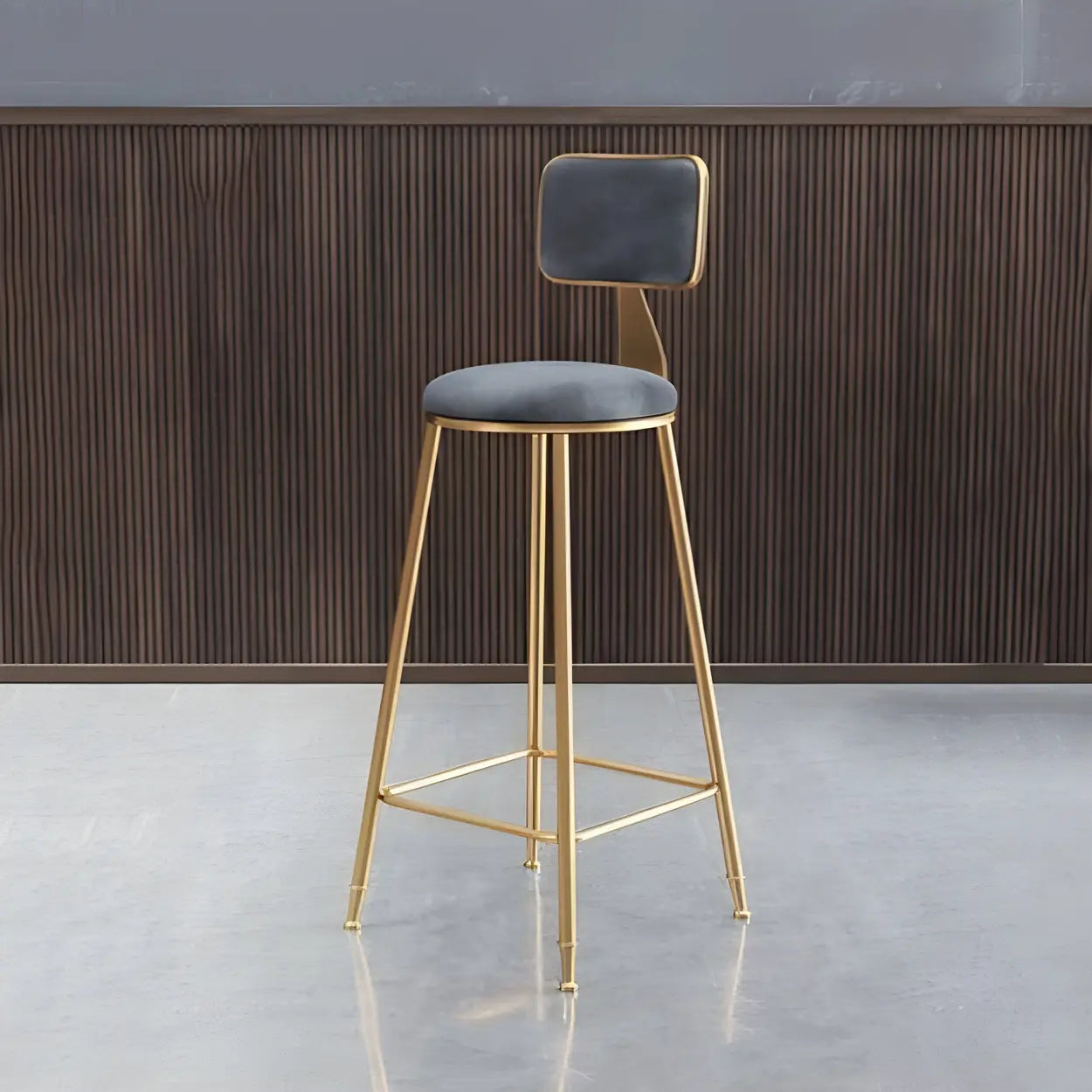 Luxe Velvet Barkruk met Rugleuning en Goudkleurig Metalen Onderstel – Moderne Glam Barstoel voor Keukeneiland en Thuisbar