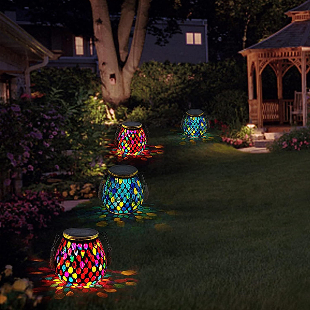 Solar Tuinlamp met Gekleurd Glas – Handgemaakte Lantaarn met Mozaïek Lichteffect voor Sfeervol Buitendecor
