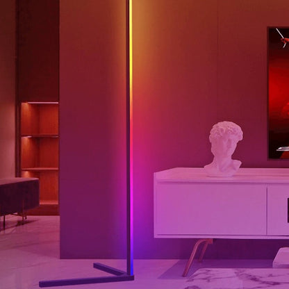 Moderne LED Vloerlamp met RGB Kleuren en Afstandsbediening voor Sfeervolle Verlichting