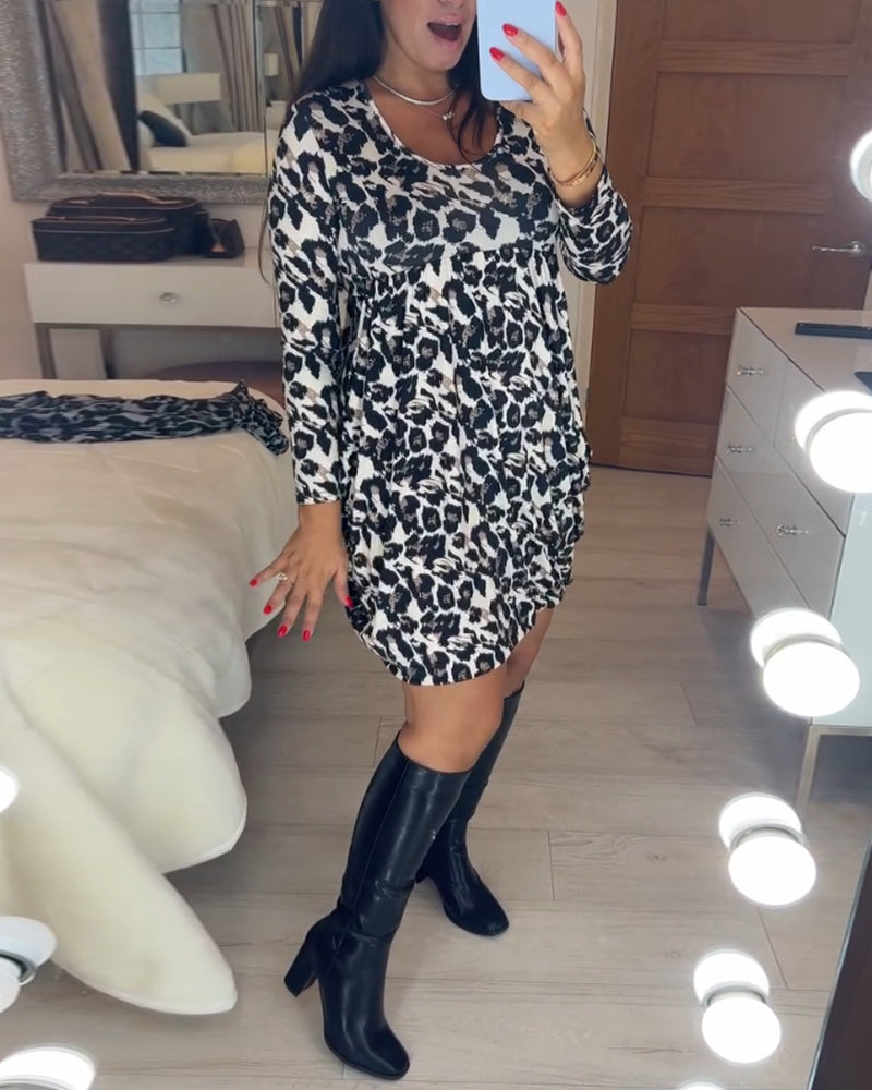 Herfst Jurk met luipaardprint in de kleur Luipaard voor dames in stijl ideaal voor de herfst.