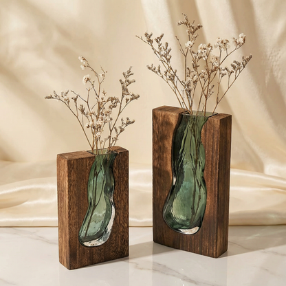 Glazen vaas met natuurlijke houtrand live edge stijl Scandinavisch design decoratief voor bloemen