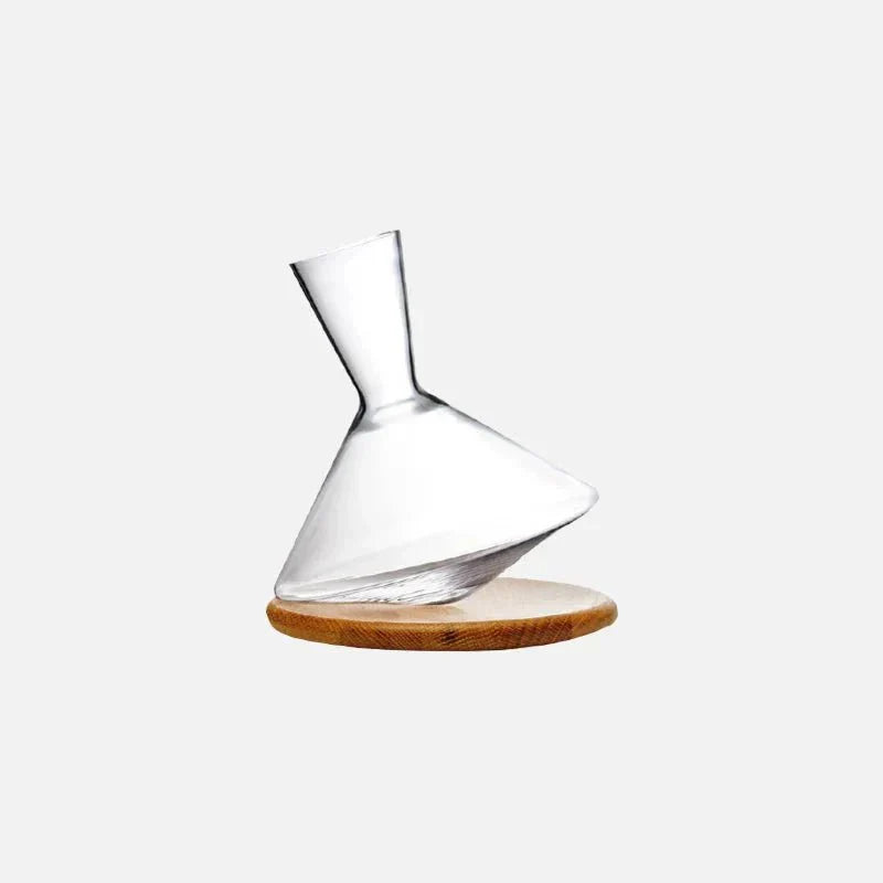 Roterende Wijnkaraf Van Glas Met Houten Voet Voor Beluchten Van Rode Wijn