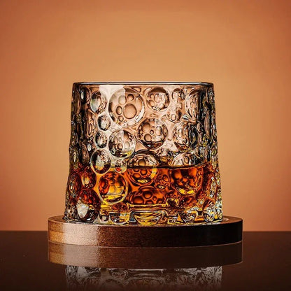 Kristallen Whiskyglazen Met Ronde Bodem En Houten Onderzetter