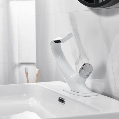 Wastafelkraan Met Waterval Uitloop En Éénhendel Design Voor Badkamer