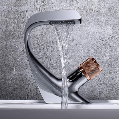 Wastafelkraan Met Waterval Uitloop En Éénhendel Design Voor Badkamer