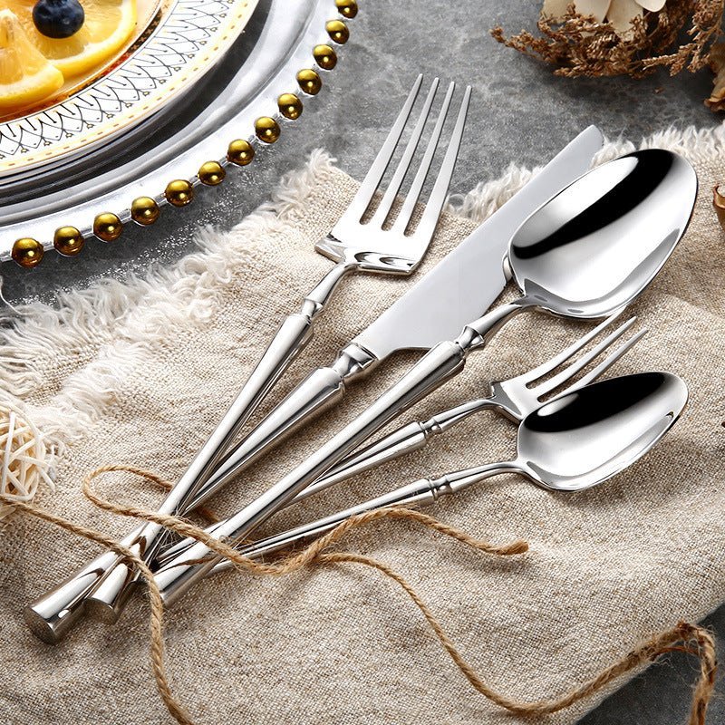 Bestekset van roestvrij staal 18/8 met elegante afwerking voor dagelijks en feestelijk gebruik