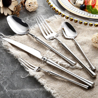 Bestekset van roestvrij staal 18/8 met elegante afwerking voor dagelijks en feestelijk gebruik