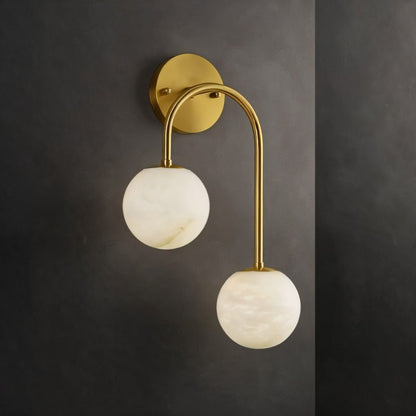 Alabaster Hanglamp Van Natuursteen Met Zachte Warme Gloed En Sculpturaal Design