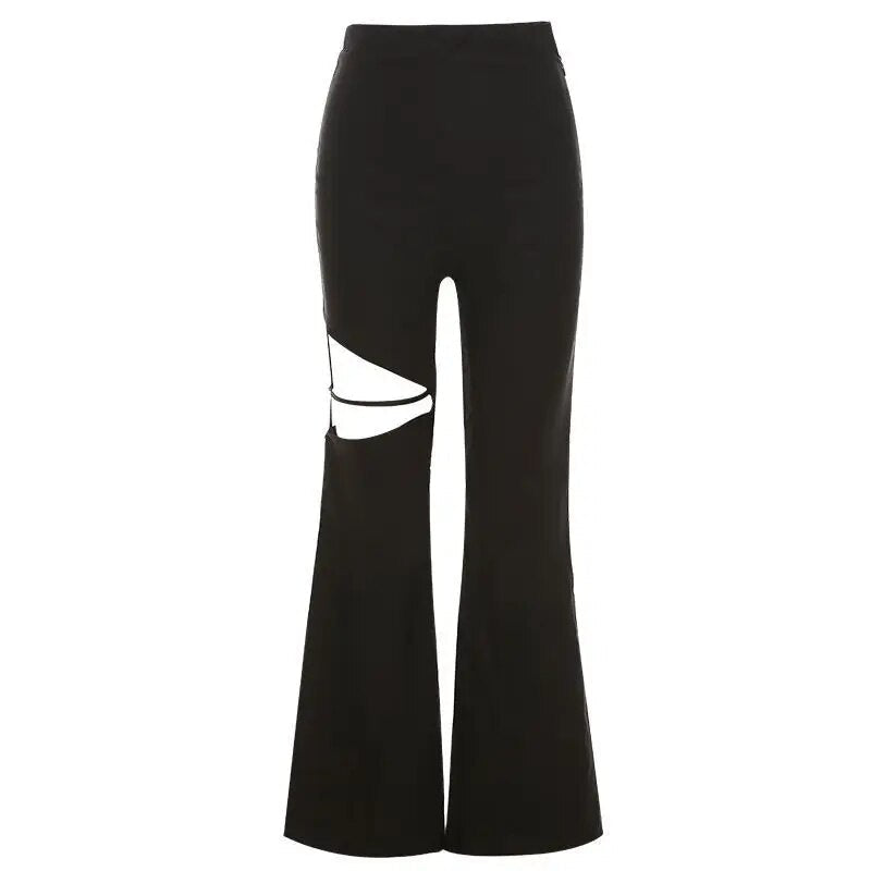 Ilaria | Flared slim damesbroek in de kleur Zwart voor dames in stijl ideaal voor de lente.