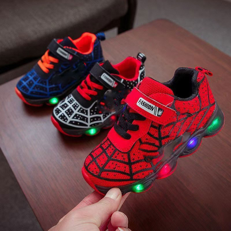 LED Kindersneakers met Verlichting – Ademende Sportschoenen met Klittenband voor Avontuurlijke Jongens en Meisjes