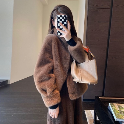 Vrouwelijke Faux Fur Jas Warm en Stijlvol Luxe - StudioMarella