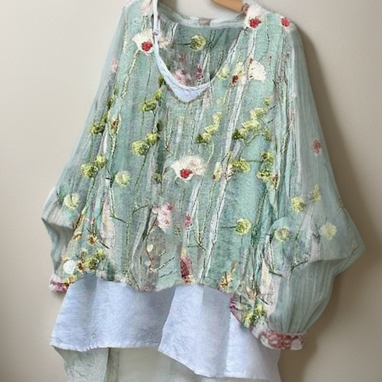 V-hals Bloemen Shirt van Luxe Stof - StudioMarella