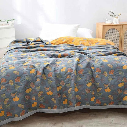 Ginkgo Bladeren Plaid – Omkeerbaar Gewatteerd Decoratiedeken met Botanisch Bladerprint in Geel en Blauw voor Bank, Bed of Picknick