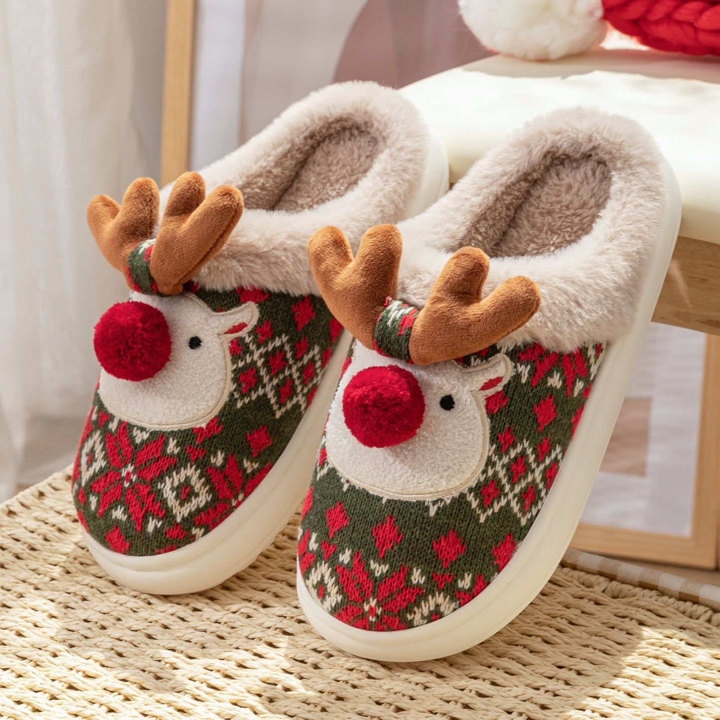 Rendier Pluche Sloffen Warm en Gezellig voor Kerst - StudioMarella