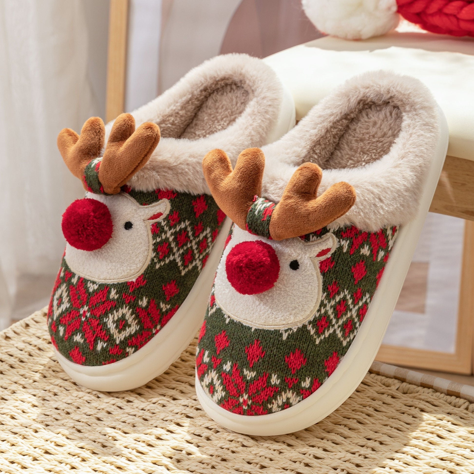 Rendier Pluche Sloffen Warm en Gezellig voor Kerst - StudioMarella