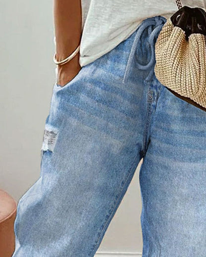 Jeanne | Jeans met casual stijl en zakken in de kleur Blauw voor dames in stijl ideaal voor de herfst.