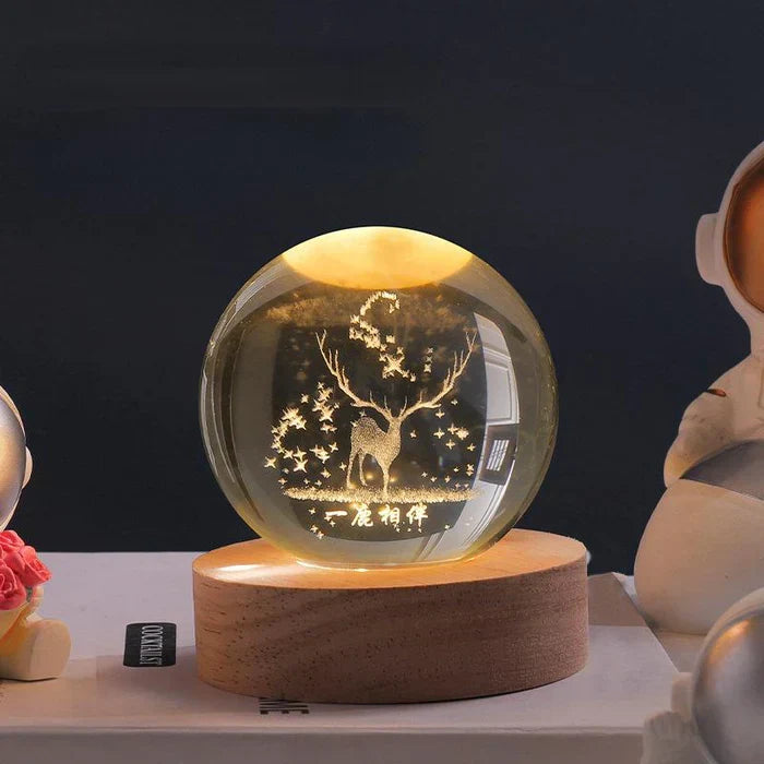 3D Gravure Verlichte Glazen Bol met Houten Voet | Cosmos Sterrenstelsel LED Nachtlampje USB Decoratieve Bol