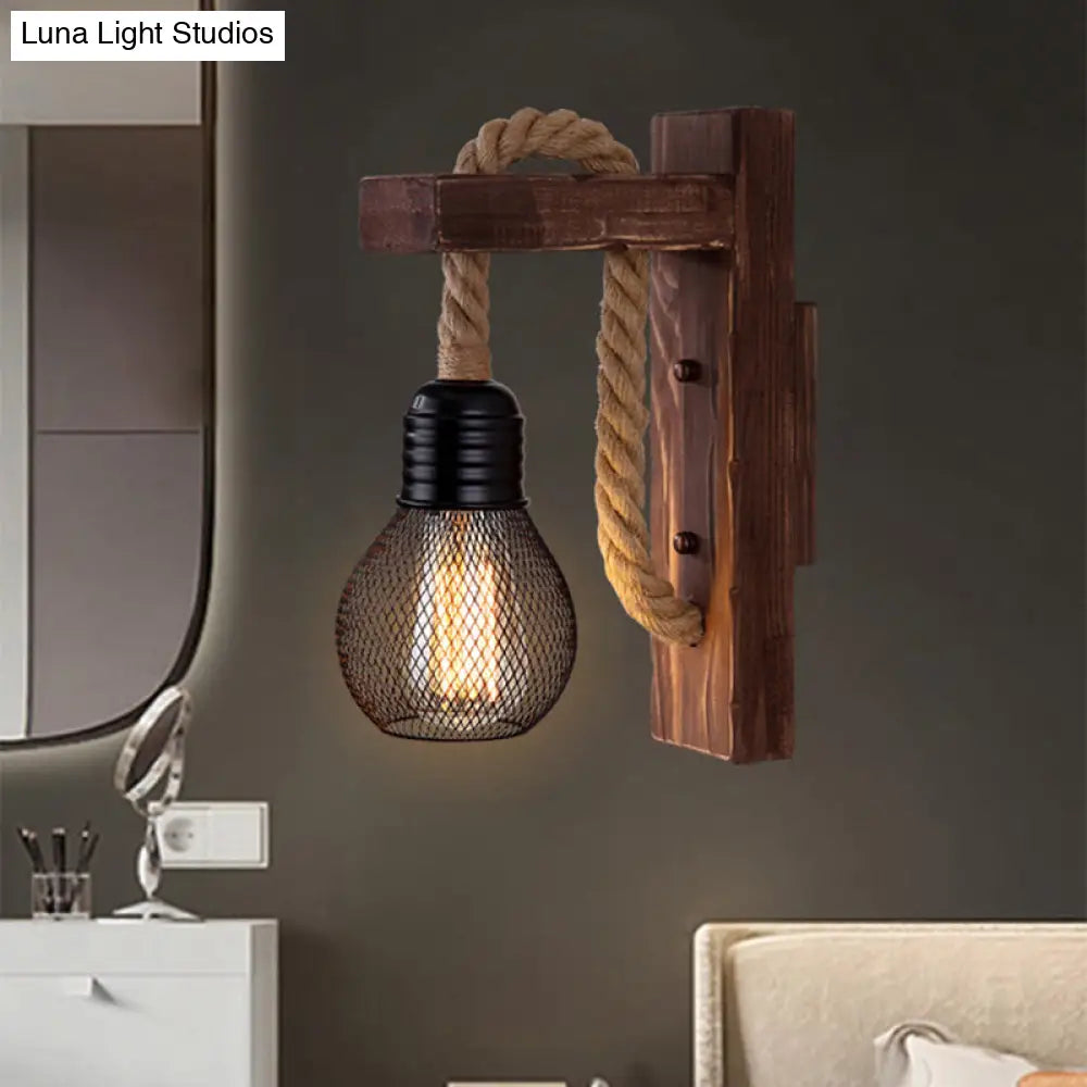 Houten Wandlamp met Touwarm en Glazen Lantaarn – Scandinavische Sfeer voor Slaapkamer en Hal