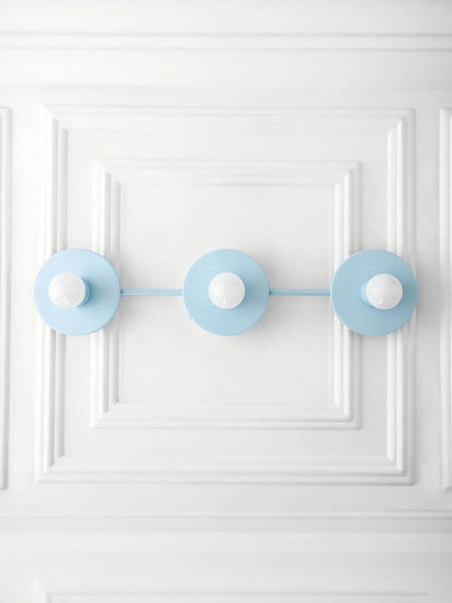 Minimalistische Badkamerlamp met Drie Lichtpunten - Verkrijgbaar in Meerdere Kleuren