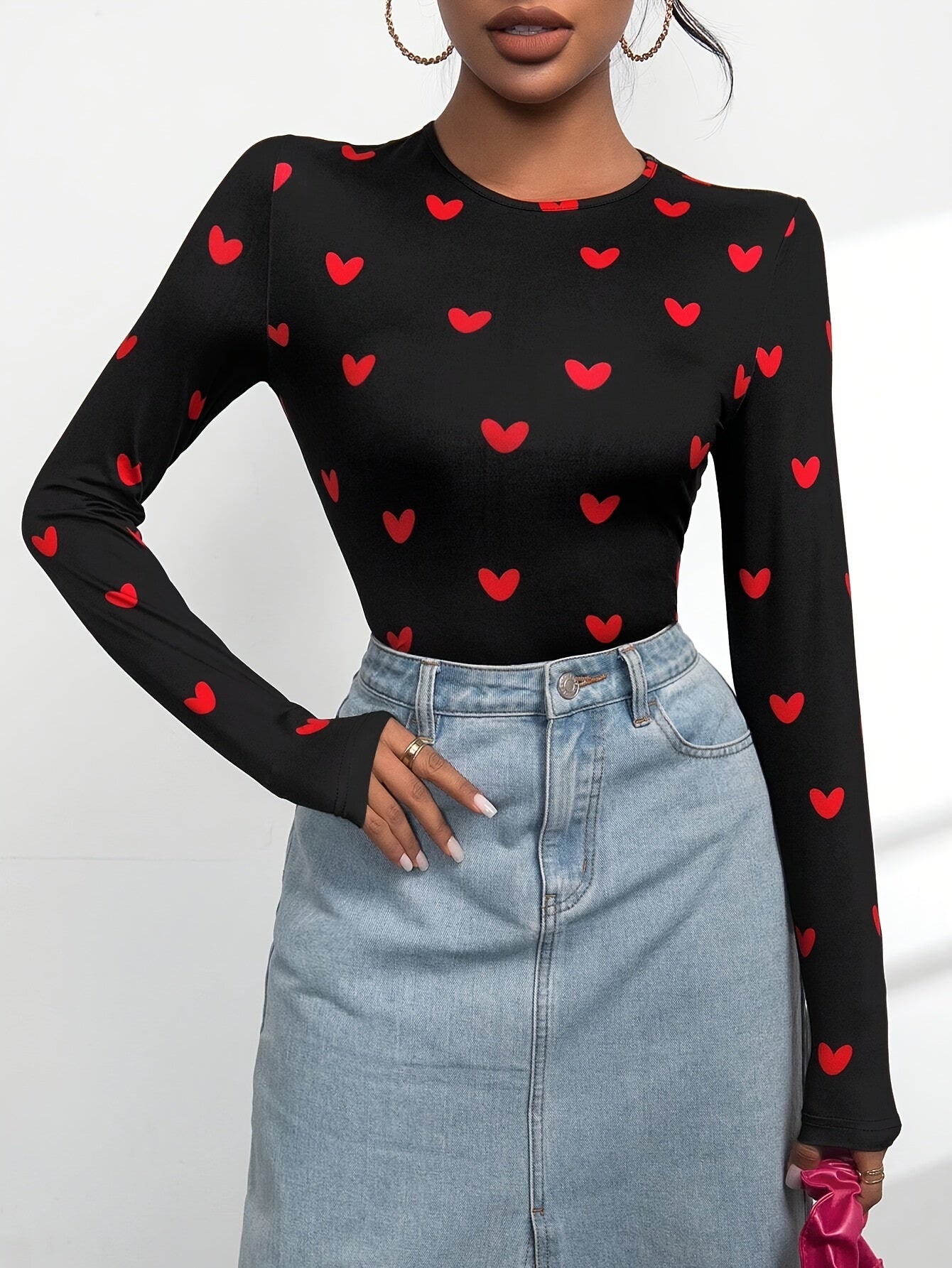 Dames T-shirt Valentijnsdag Roze met Hartjes - StudioMarella