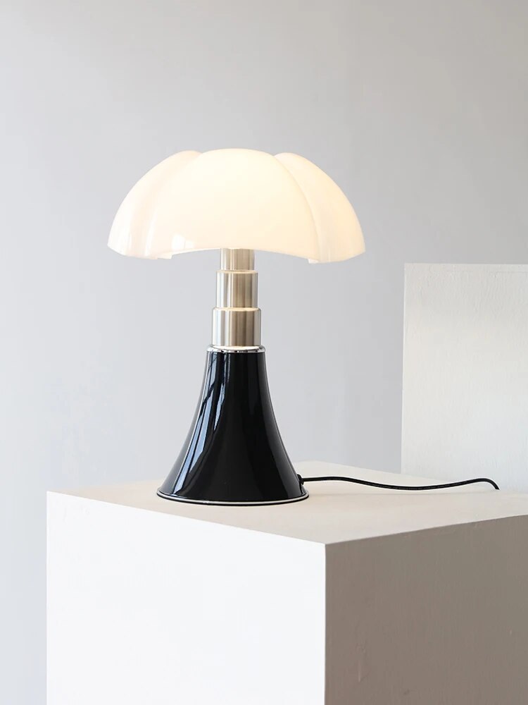 Tafellamp Bloemvorm – Moderne Design Lamp met Zachte Sfeerverlichting