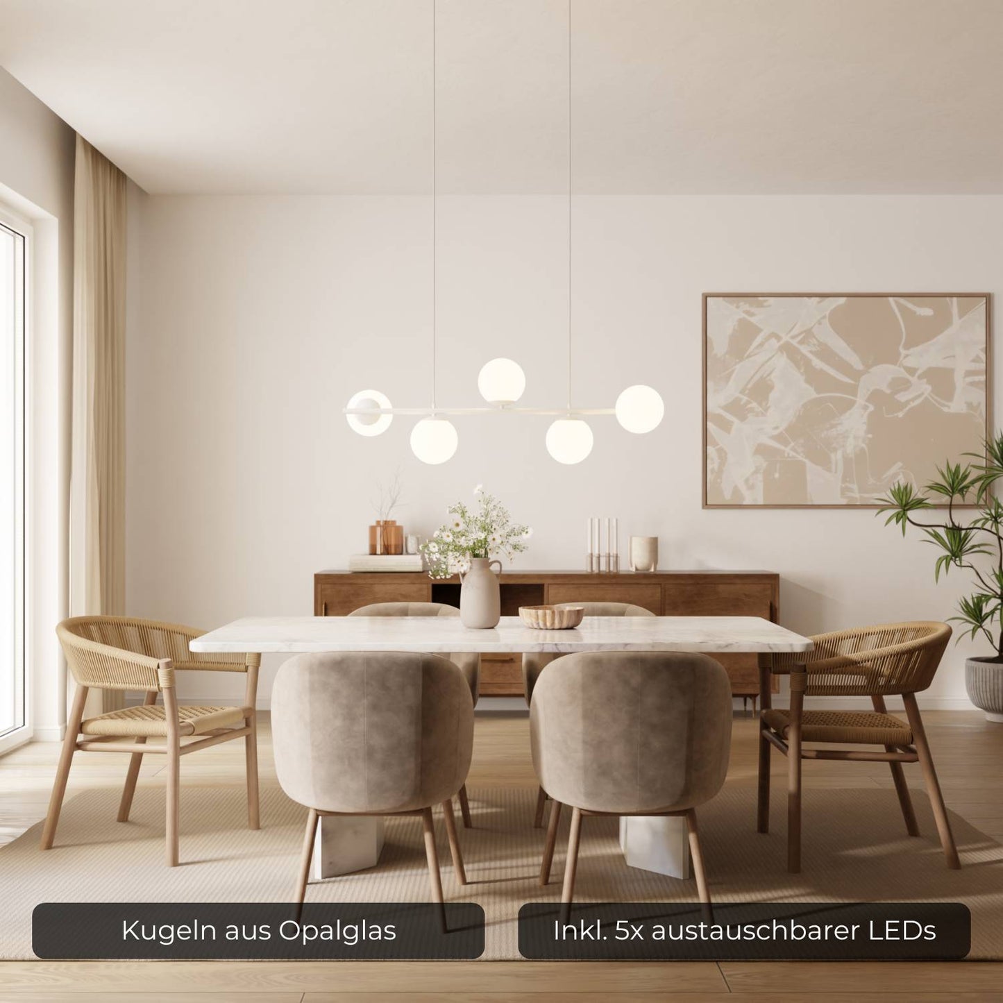 Moderne design hanglamp met 5 opaalglazen bollen boven eettafel – Eloria
