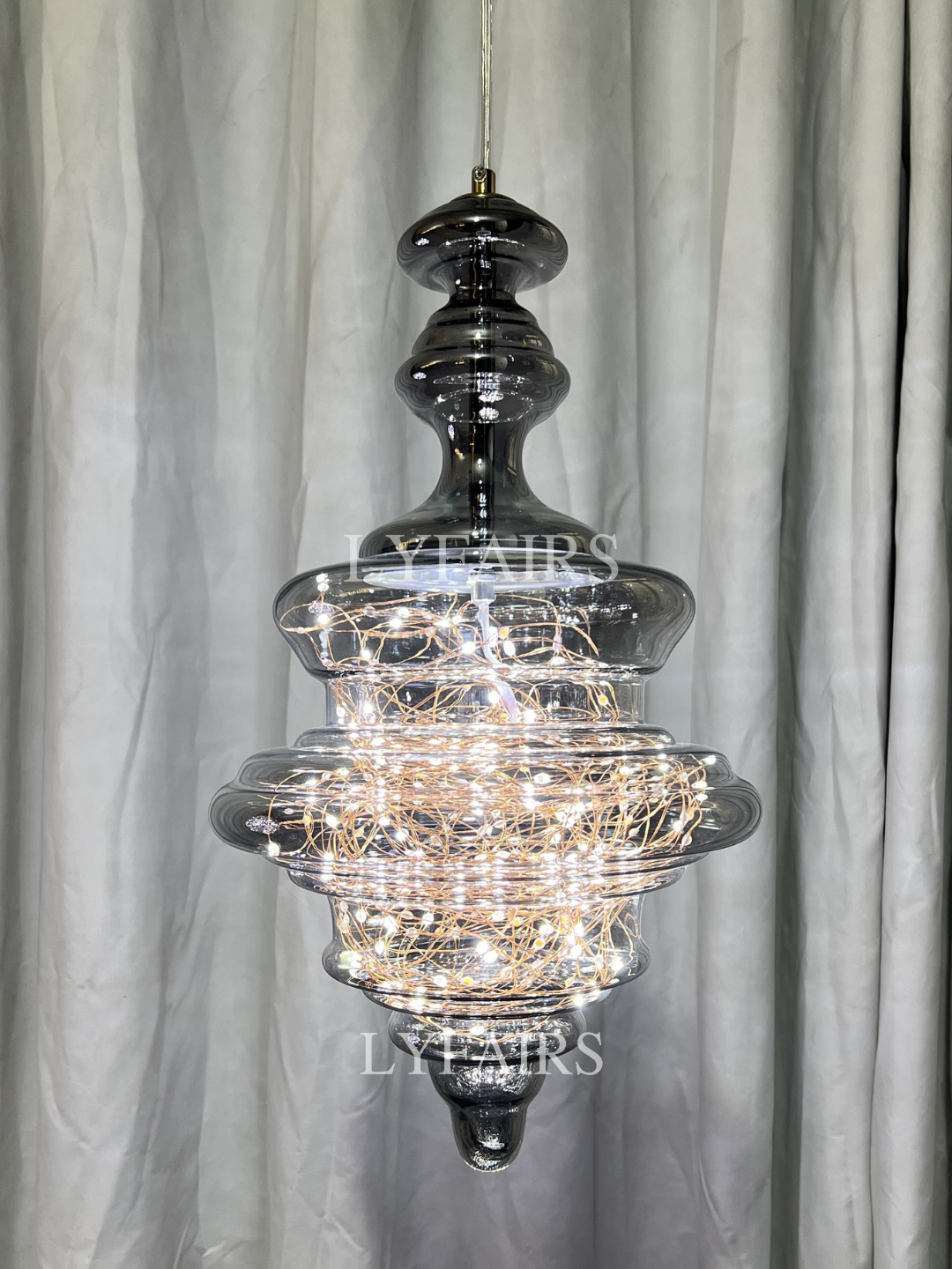 Grijze glazen hanglamp met sterrenhemel-effect voor eetkamer, bar of keukeneiland