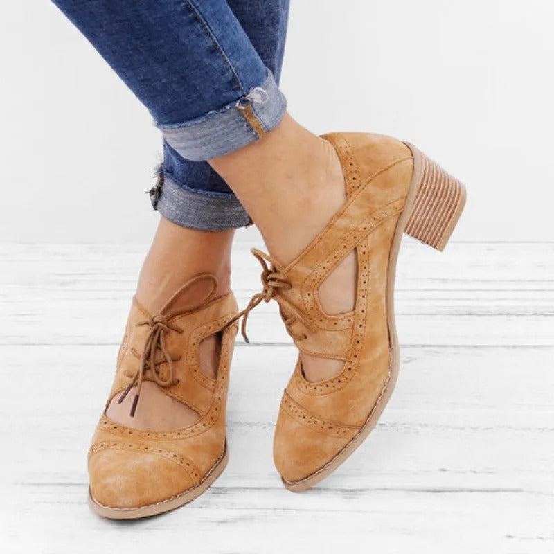 Taps Leren Schoenen Toelopend Model voor Dames