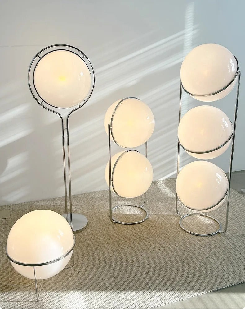 Moderne Vloerlamp met Chroomafwerking en Acrylbollen – Sfeervolle Verlichting voor Woonkamer en Slaapkamer