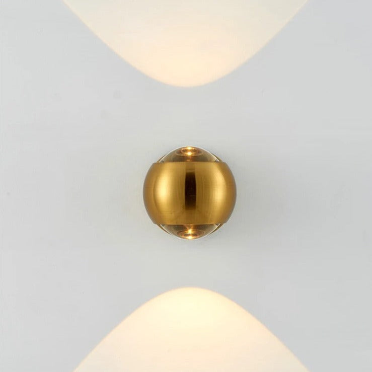 Moderne Wandlamp met LED Verlichting – Messing Afwerking voor Hal & Woonkamer