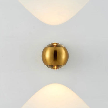Moderne Wandlamp met LED Verlichting – Messing Afwerking voor Hal & Woonkamer