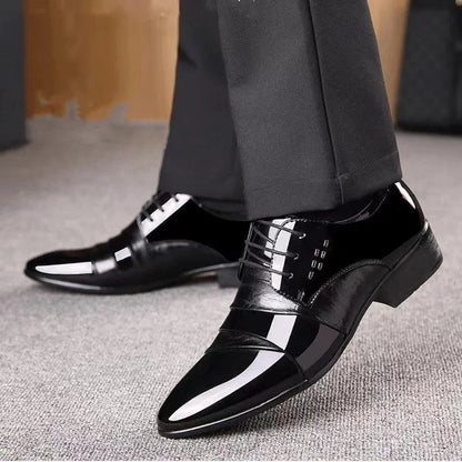 Zwarte Lakschoenen Groot Formaat voor Mannen - StudioMarella