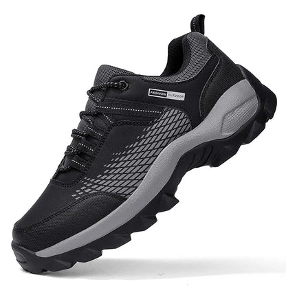 Mees | Comfortabele herenschoenen in de kleur Zwart voor heren in stijl geschikt voor alle seizoenen.