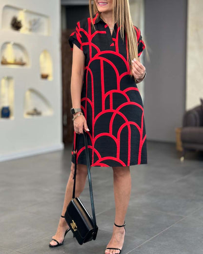 Midi jurk met korte mouwen en V-hals in de kleur Rood voor dames in stijl ideaal voor de lente.