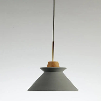 Betonnen Hanglamp met Houten Armatuur – Minimalistisch Design voor Eetkamer