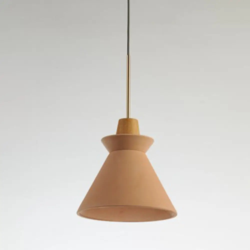 Betonnen Hanglamp met Houten Armatuur – Minimalistisch Design voor Eetkamer