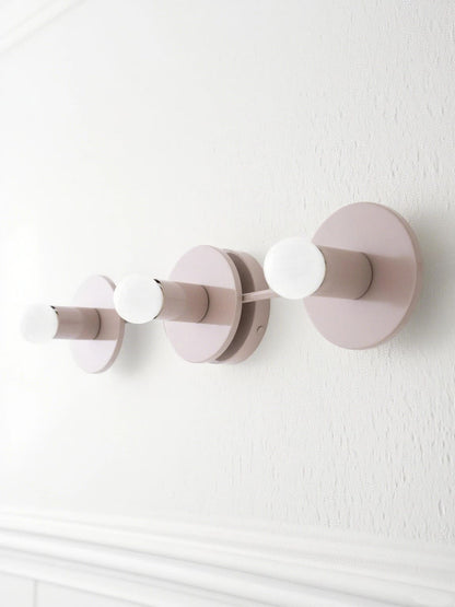 Minimalistische Badkamerlamp met Drie Lichtpunten - Verkrijgbaar in Meerdere Kleuren